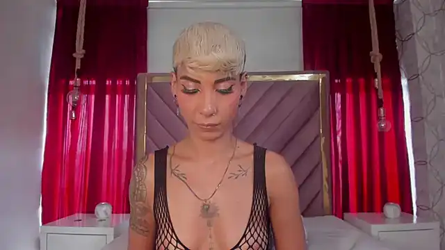 MiaMorgan_
