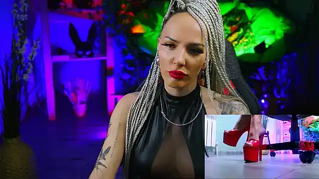 MonicaMaxwel