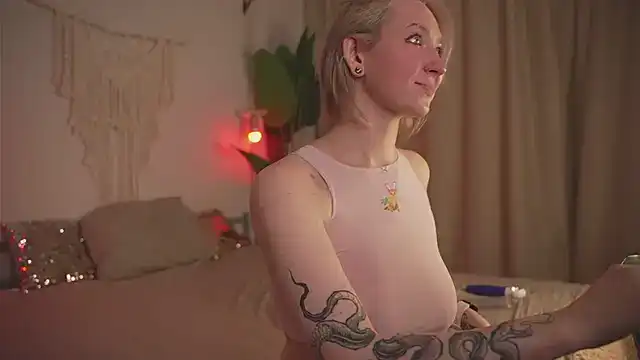 Winona_White